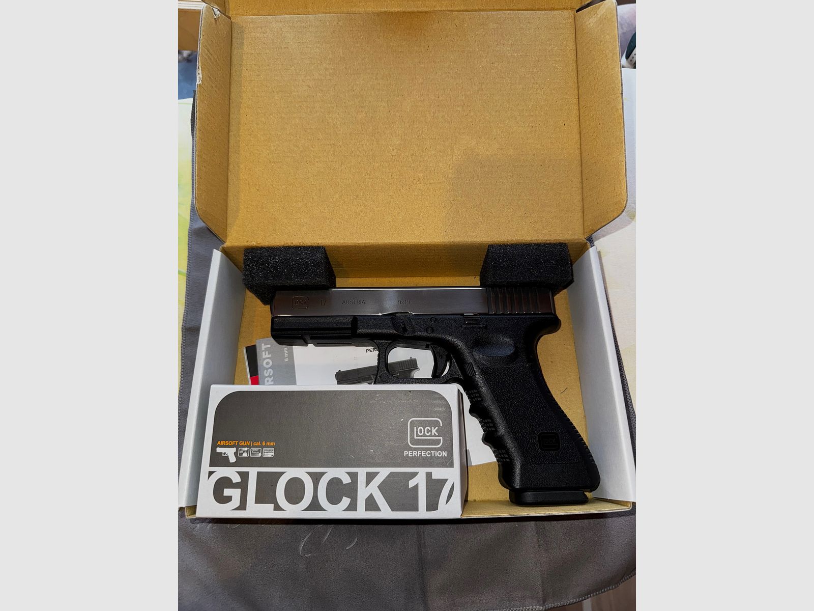 GHK Glock 17 Stahl Einzelstück Stainless GBB 6mm