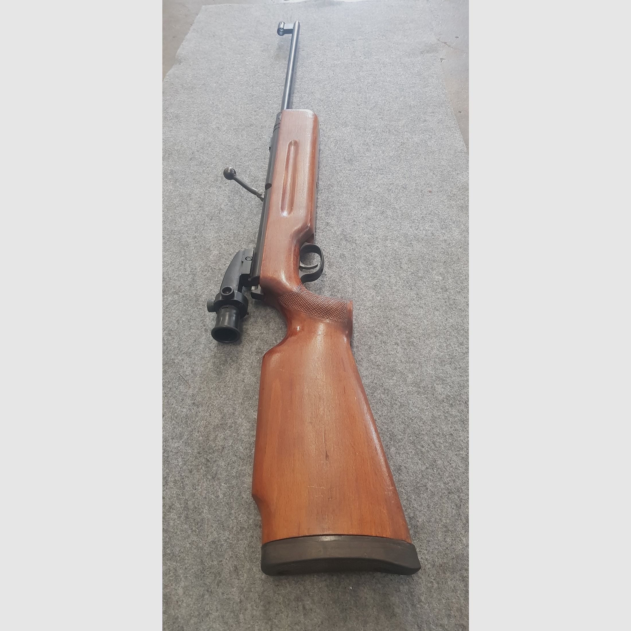 Haenel Mod. 311  mit Feinabzug und Diopter Durchlader im guten Zustand mit kleinen Abstrichen 