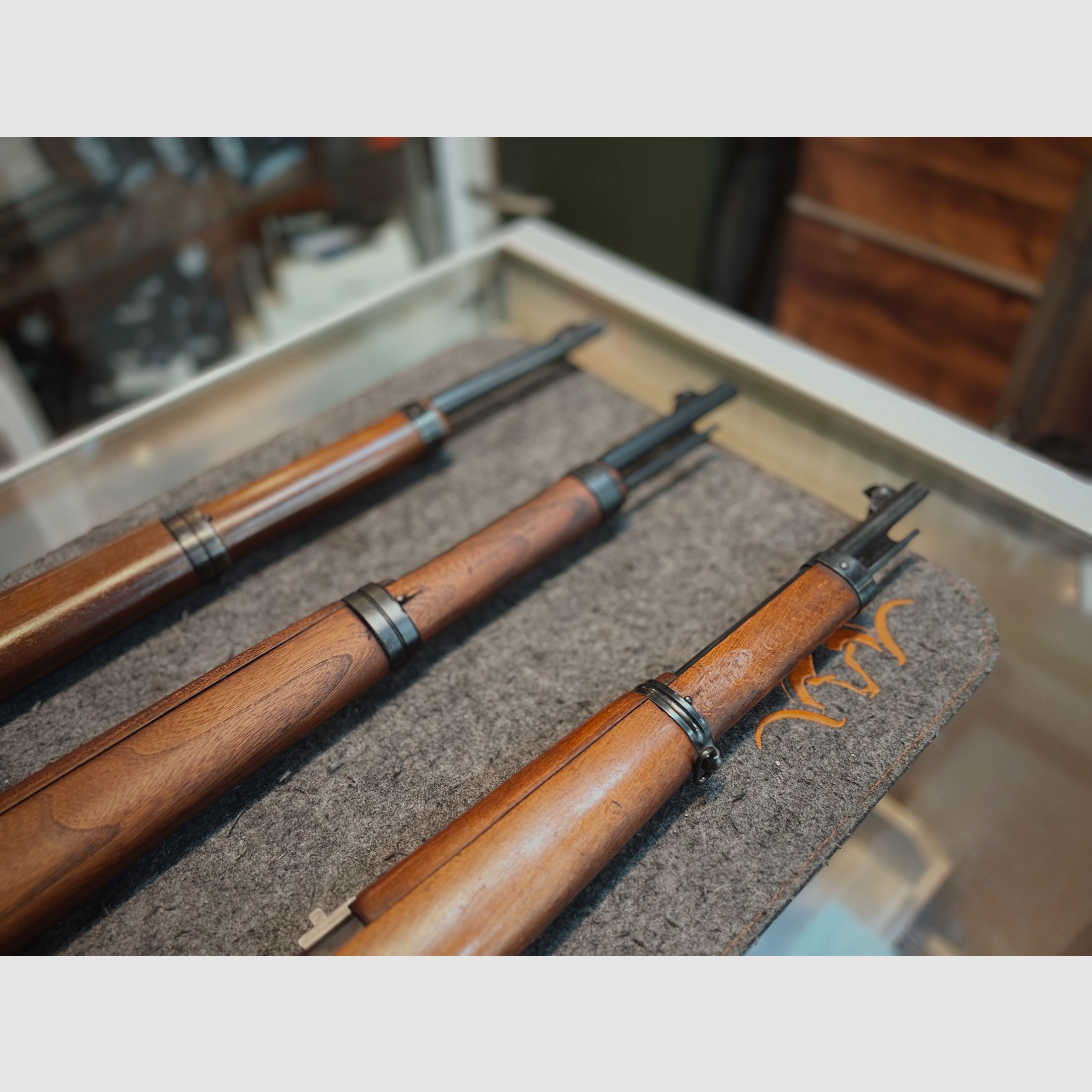 Conjunto de armas históricas – Suhl W625C (.22 l.r.) y 2× Haenel Sportmodell 33 Patente Schmeisser