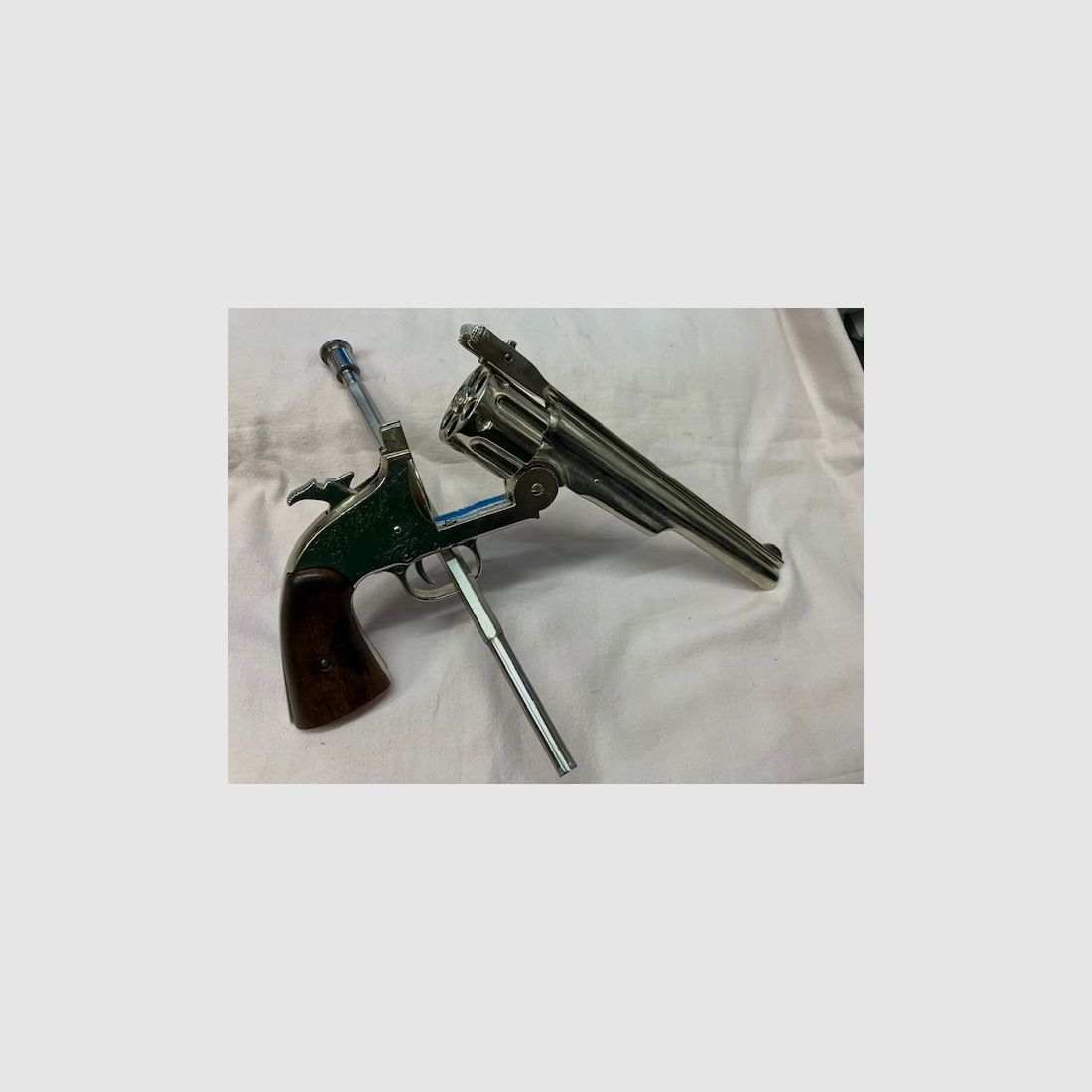 Smith & Wesson Schofield No 3 - Revolver decorativo Smith & Wesson Schofield cal. .45 Revolver, USA 1875