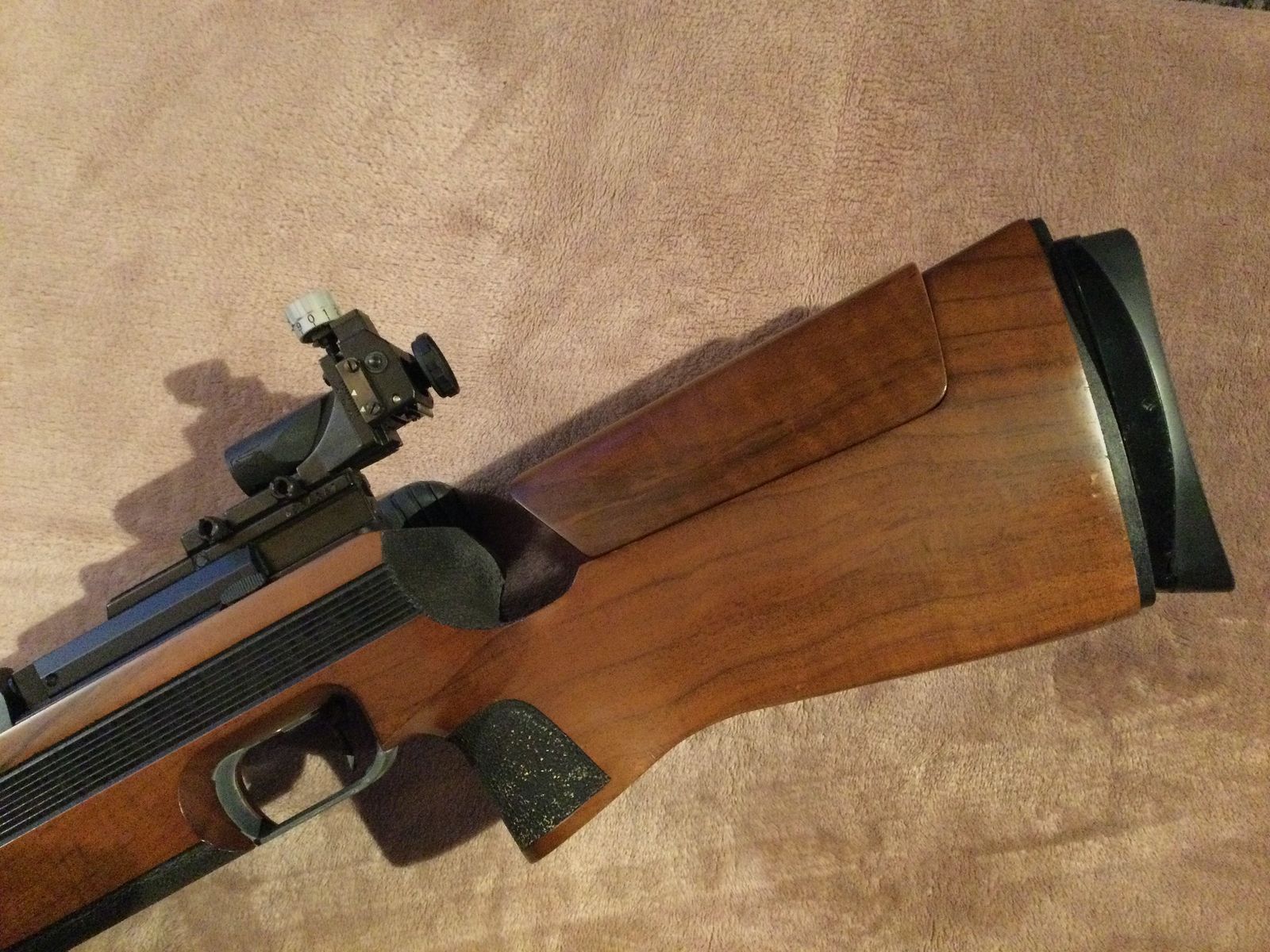 Anschütz Super Air 2002; Match-Luftgewehr Auflage rechts; Nussbaumschaft; Top Zustand