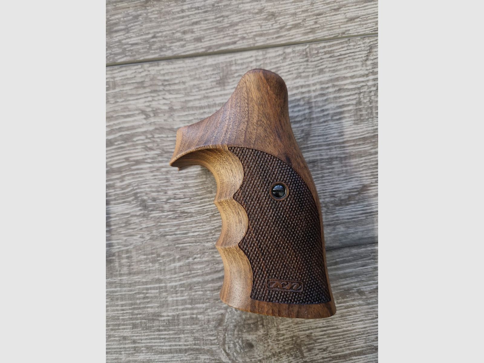 Griffschalen S&W K / L Holz, Bild 2 von 2