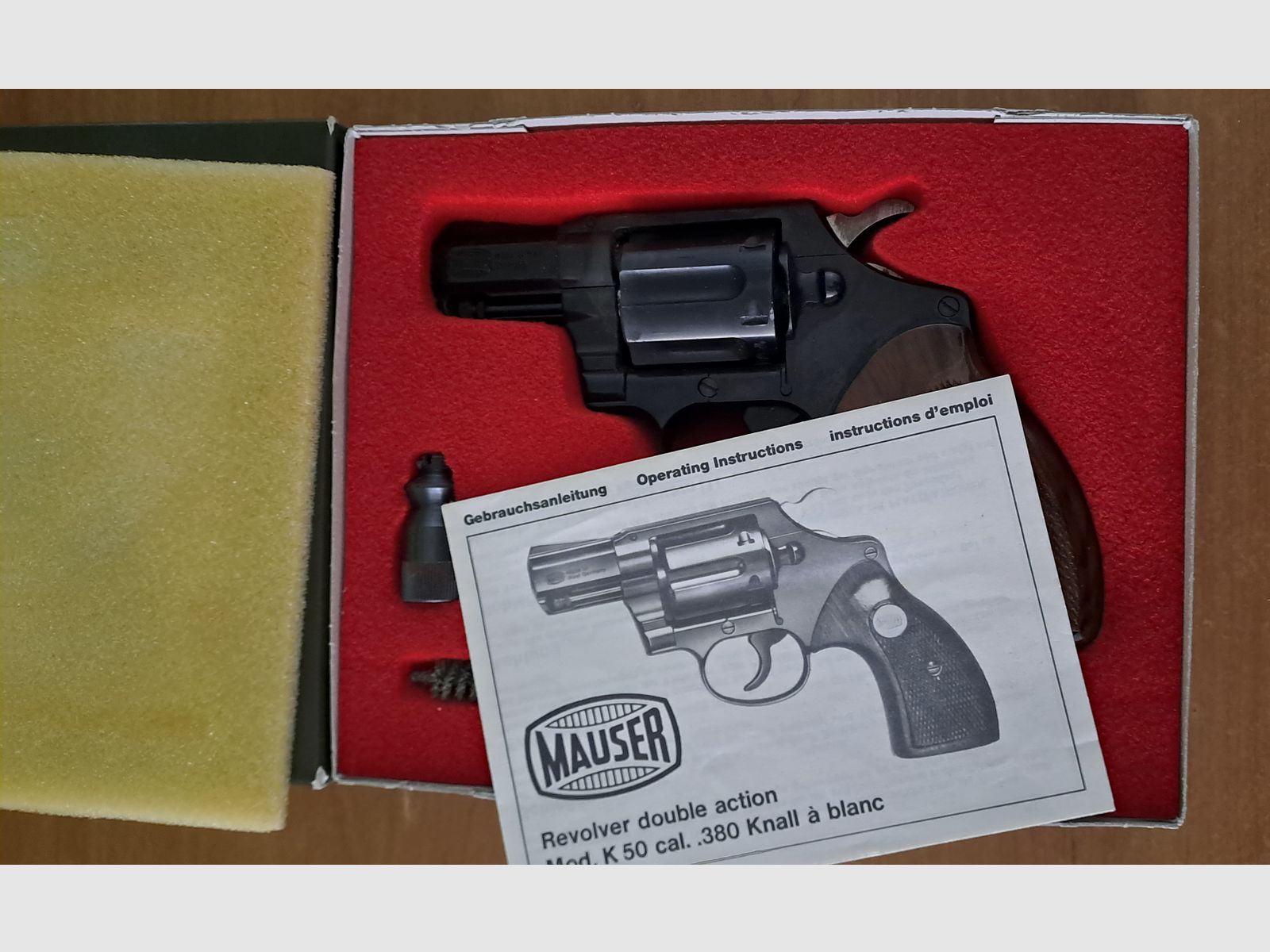 ¡Mauser Mod.K50 cal. .380 knall completo con accesorios!