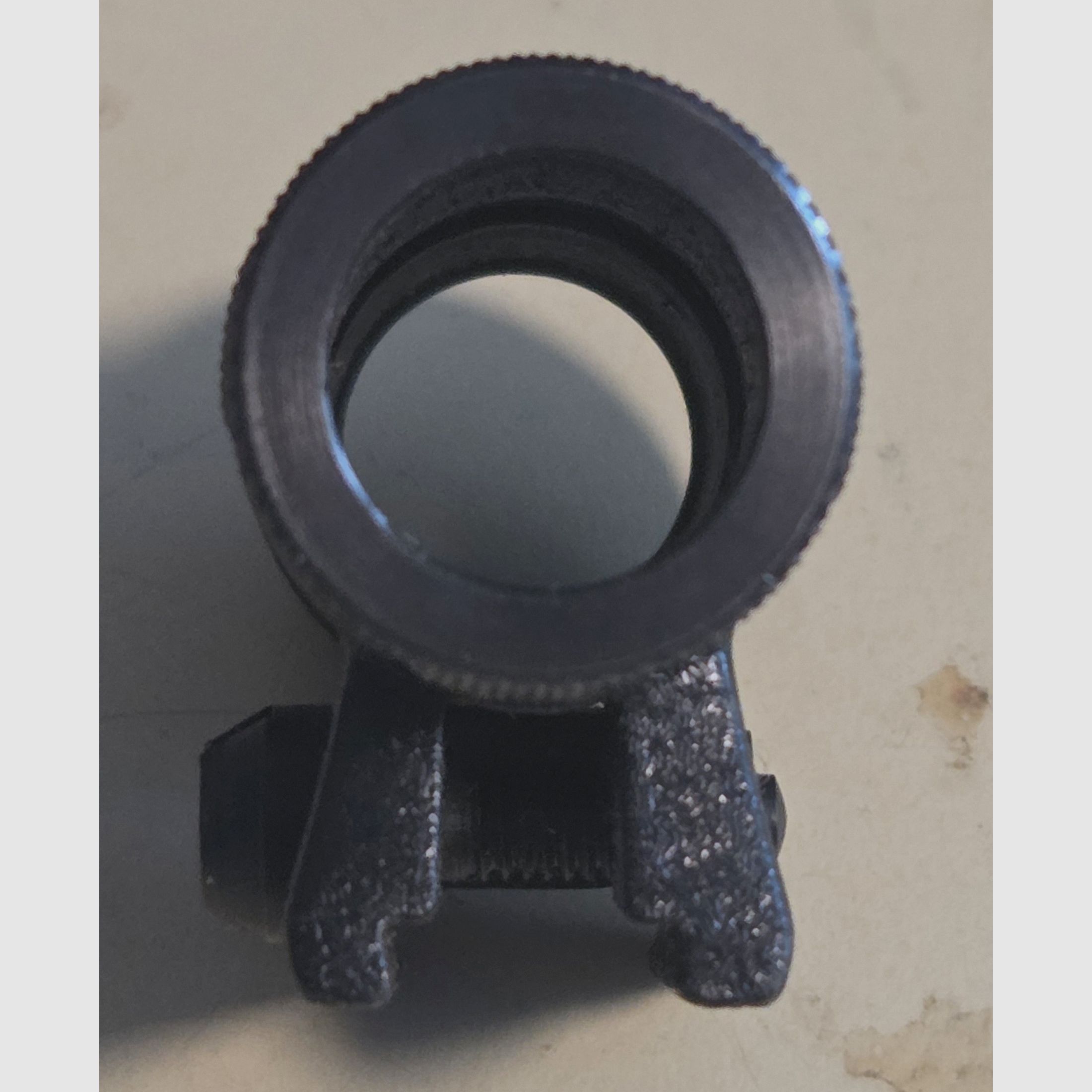 Tunnel per mirino con 2 supporti per mirino - coda di rondine sopra 9,4 e sotto 8,8 mm di larghezza