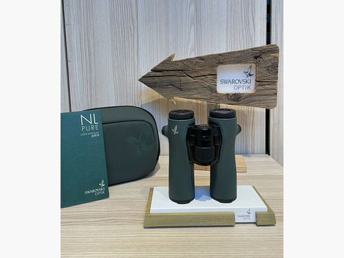 SWAROVSKI OPTIK NL PURE 8x32 - ´EINS MIT DER NATUR´