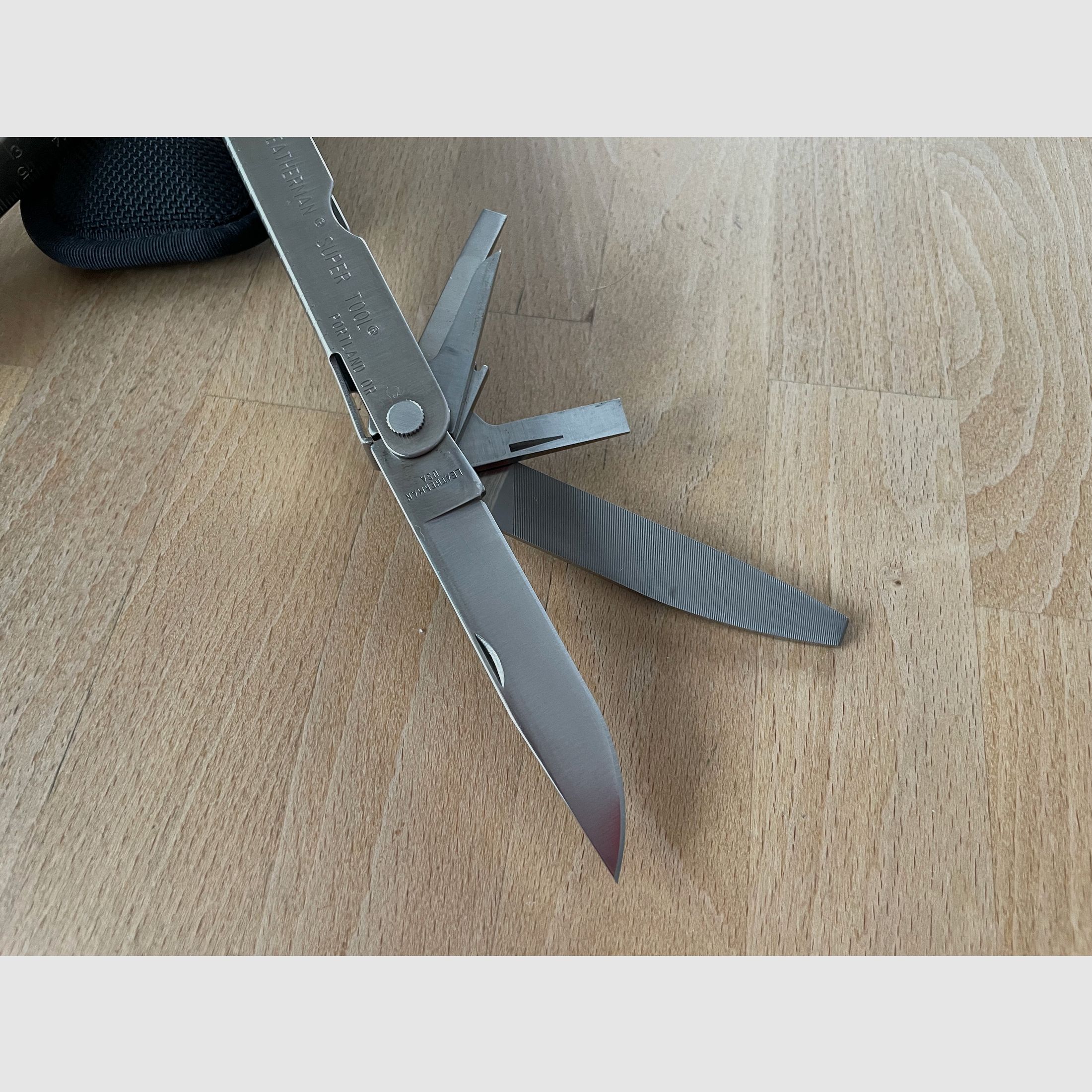 2x Leatherman 300-19 Supertool