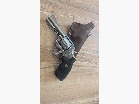Smith & Wesson 