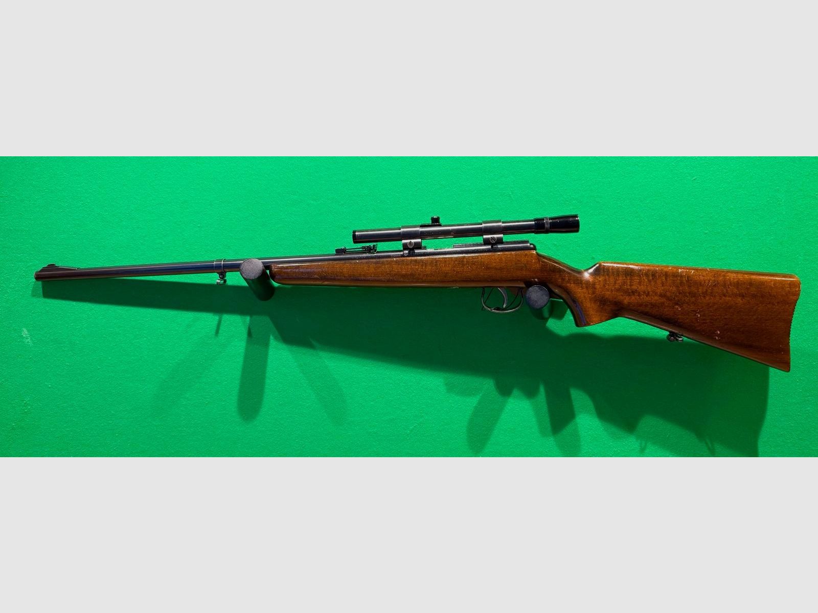 Rifle de repetición de calibre .22lr Anschütz