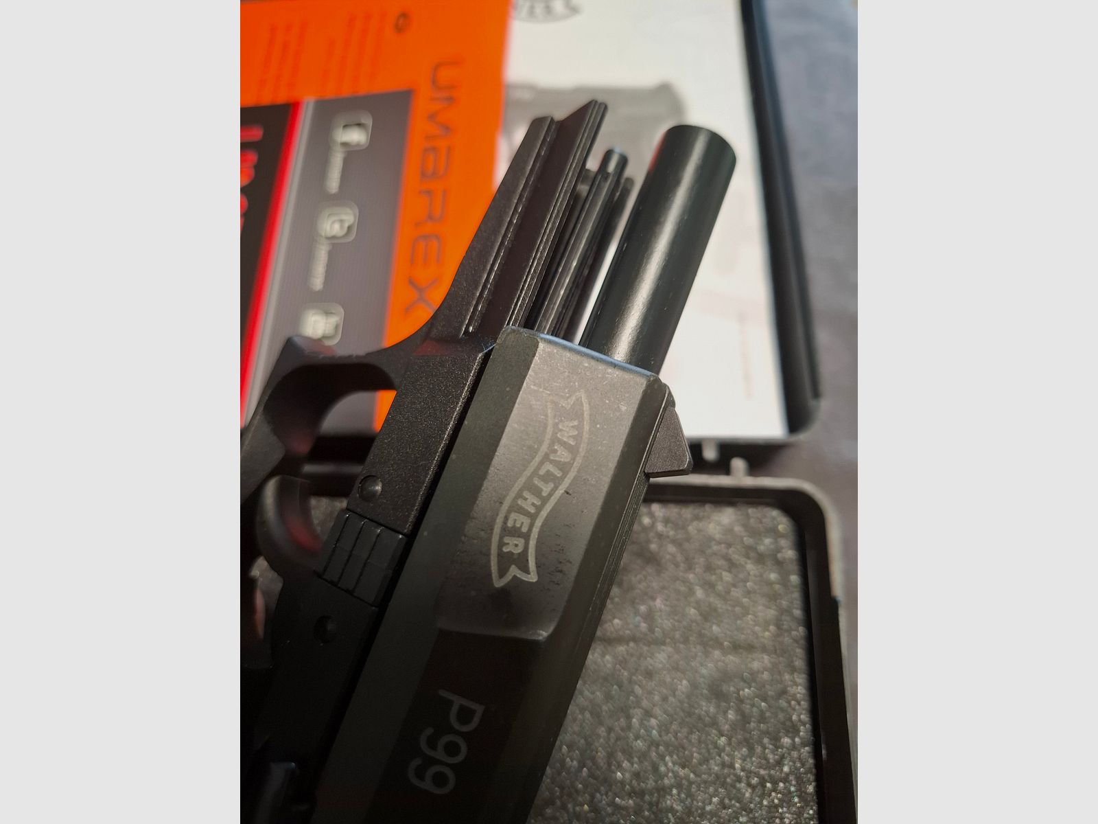 Walther P99  PTB 762  9mm P.A.K.  " NEU"