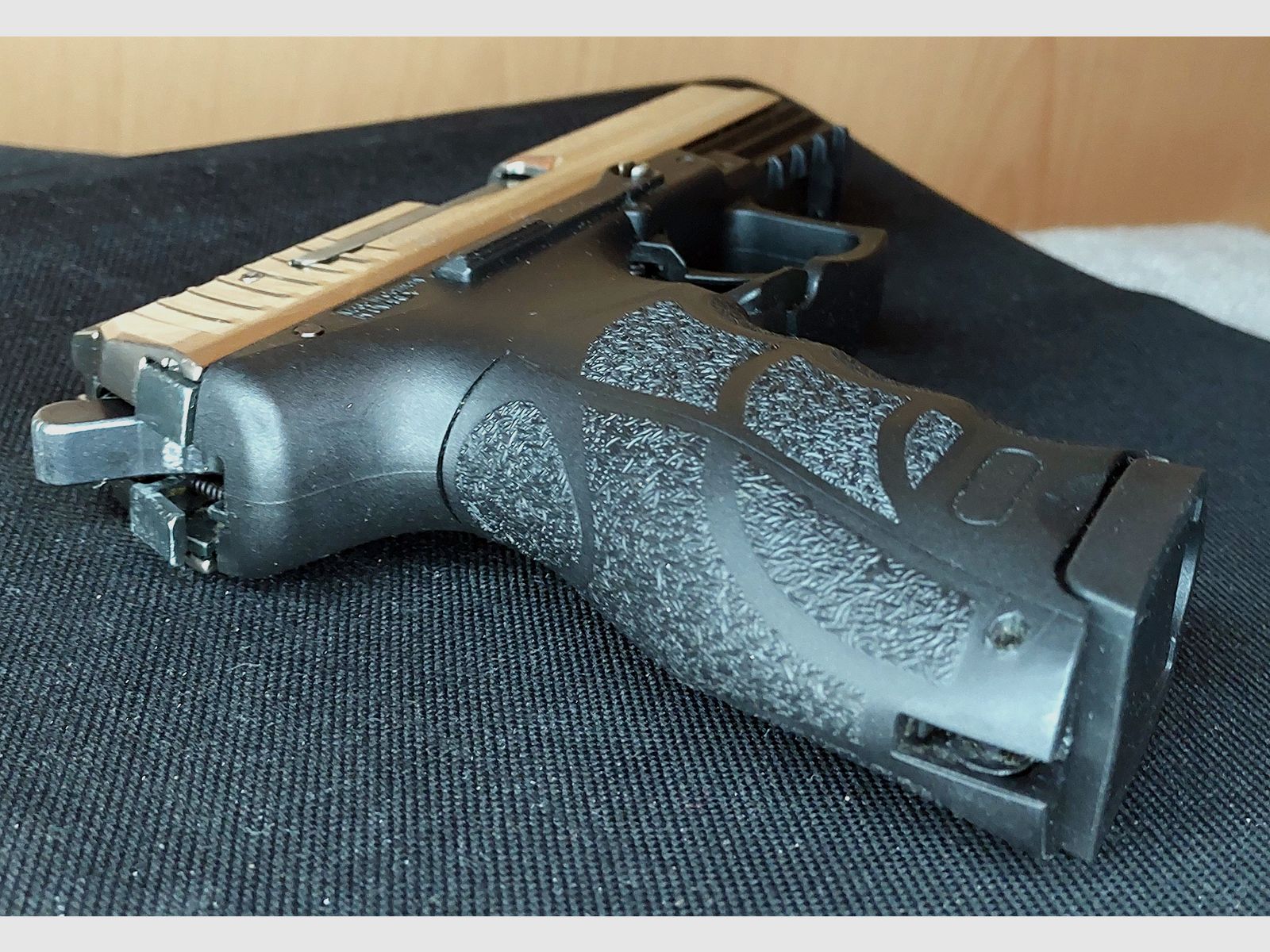 Heckler & Koch P30 Schreckschuss-Pistole 9 mm P.A.K. Stahl-Finish (PTB 912)