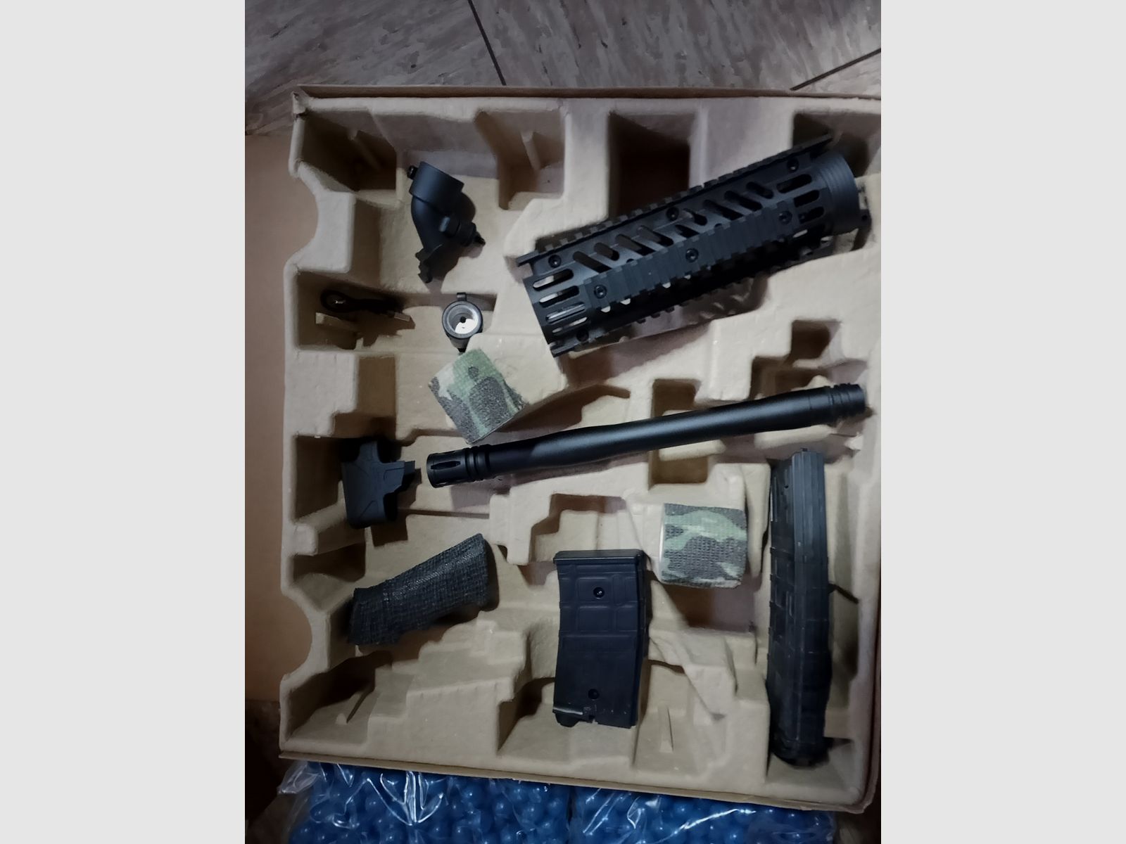 Tippmann Tmc Elite Markierer .68 akcesoria Paintballs Cal 68 CO2 zestaw Holo celownik czerwony zielony punkt lampa LED 3 magazynki