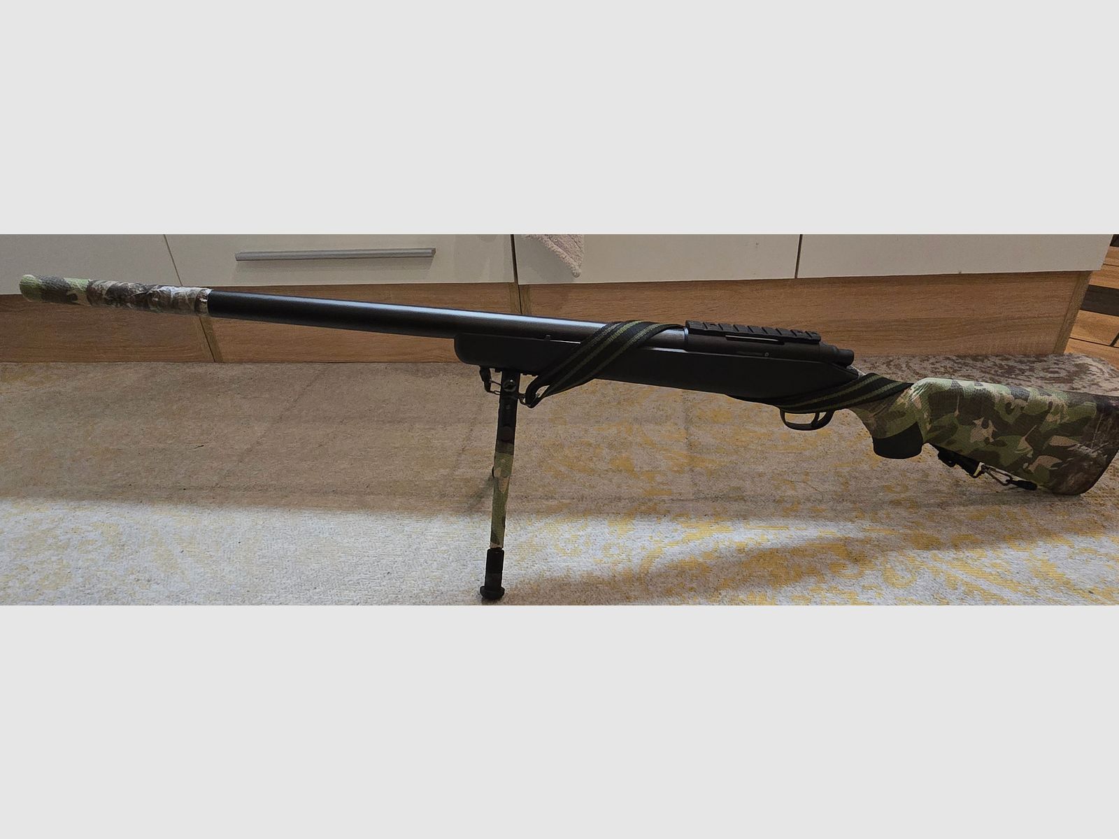 Airsoft Well M700 (black, long version, with bipod, 6mm bb, spring action)
