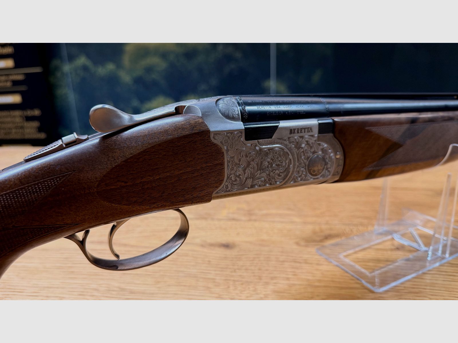 Beretta 686 Silver Pigeon 1 Vittoria hunting over-and-under shotgun / 12/76 / barrel length 71cm