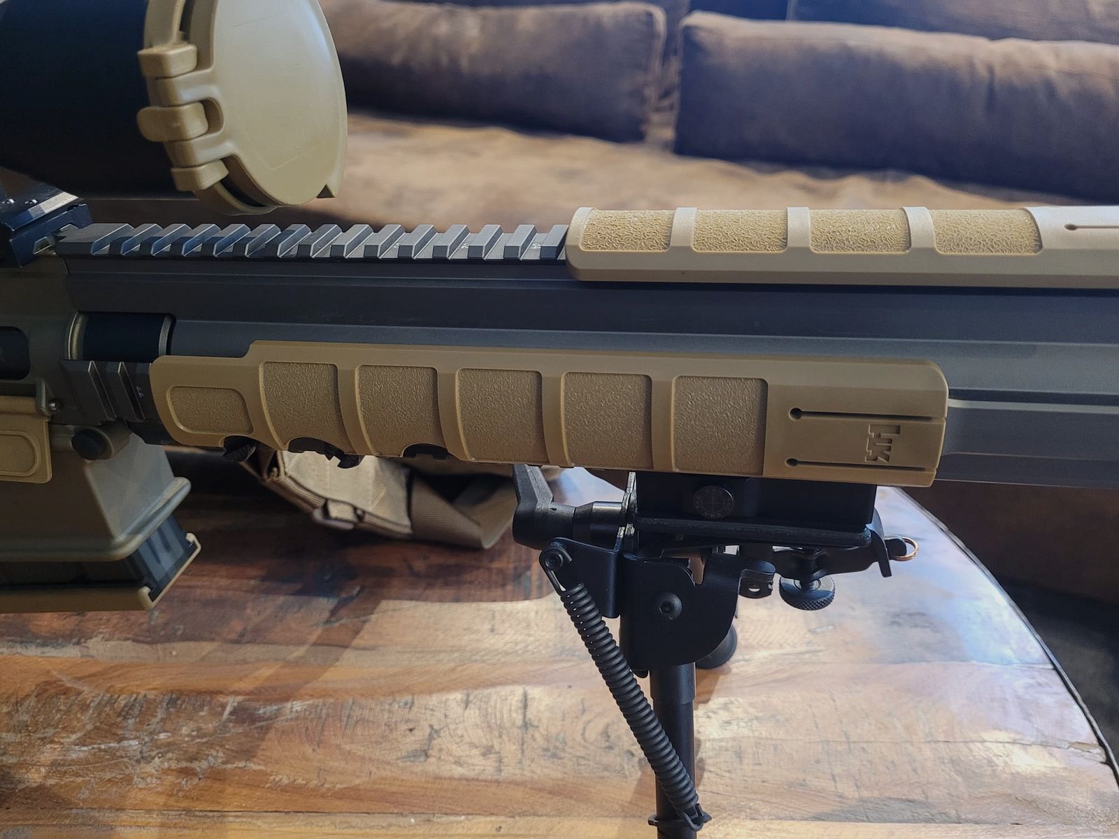 H&K zelfladende geweer Mod. MR308A3 (RAL8000) 20 met accessoires G28 10 schots magazijn en Schmidt & Bender 3-20x50 PMII Ultra Short & diverse accessoires