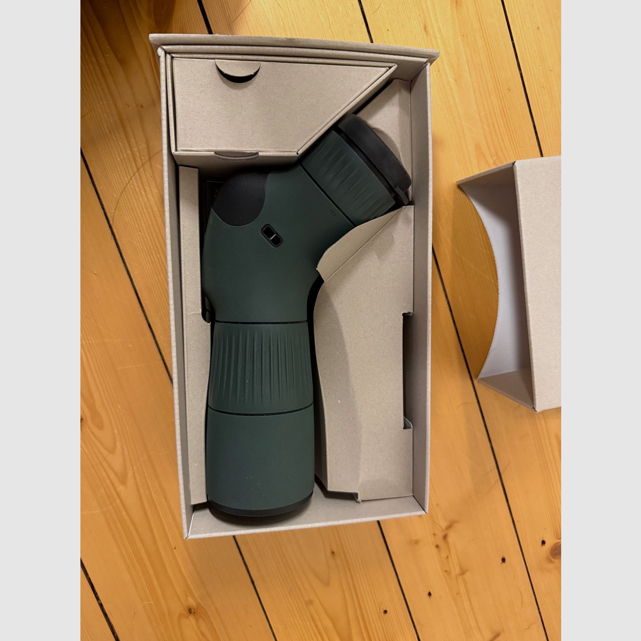 Swarovski AT Balance 18-45x65 spotting scope  Warranty!  Price negotiable, image 3 of 3