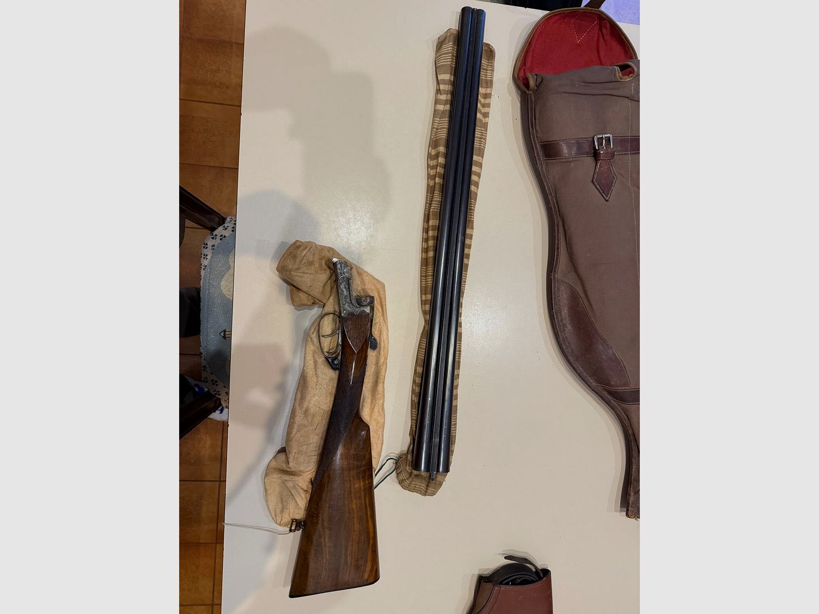 Double barrel Franz Sodia Ferlach cal.12/70 Ejector – Engraved – With original certificate 1950 + case