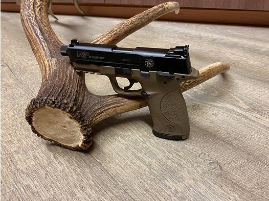 Smith & Wesson M&P 22 COMPACT