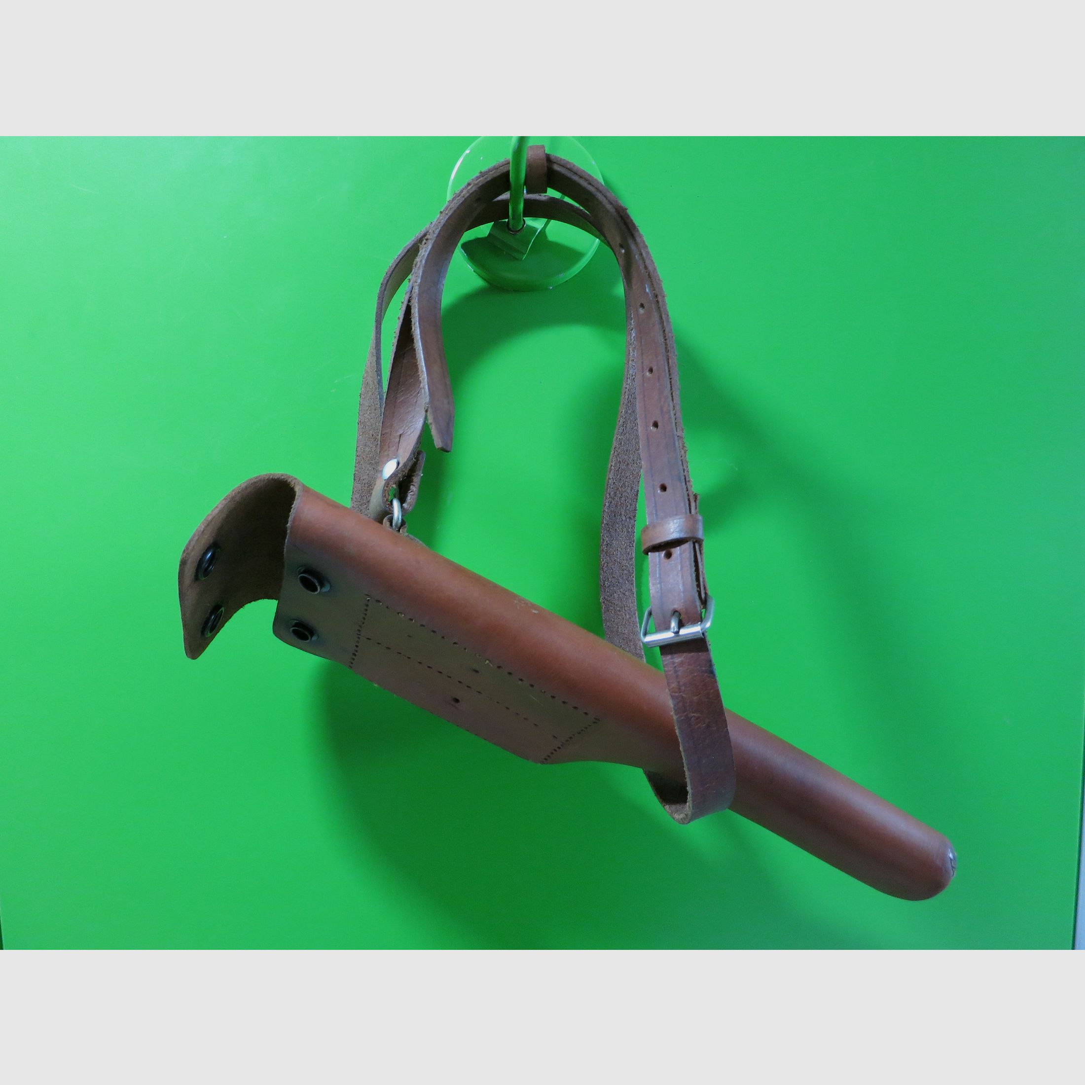 Mauser C96 + M712, Broomhandle, Schulterholster mit Riemen