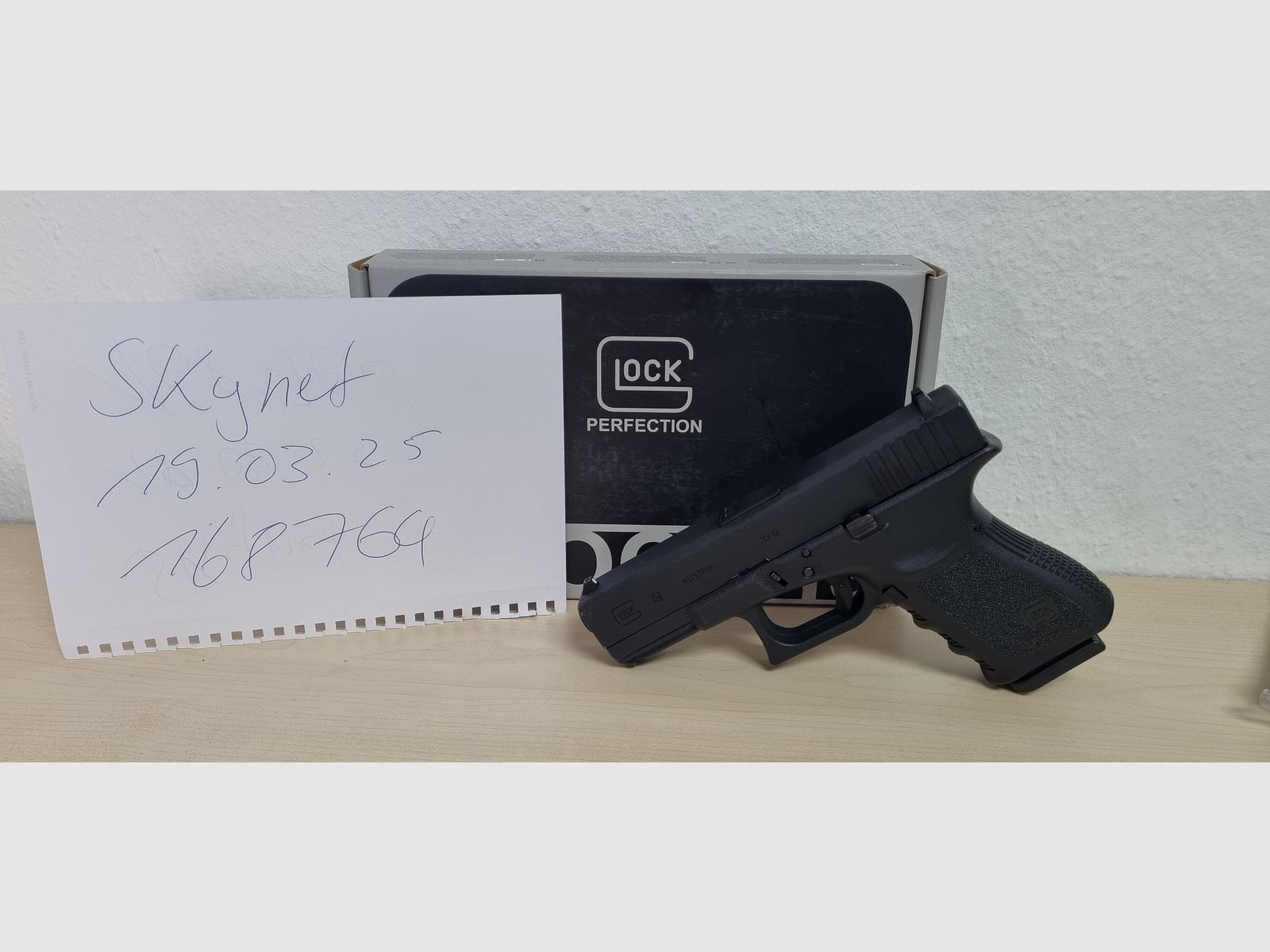 Glock 19 GBB Brandneu UMAREX