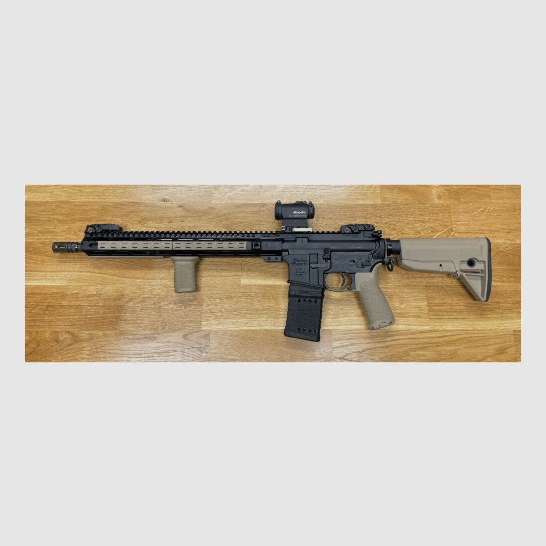¡Utilizable deportivamente! Windham Weaponry WW-15 rifle semiautomático .223Rem cañón de 16" con sistema de gas de longitud media - excelente base para proyecto de tuning - sistema AR15 tipo AR-15 con guardamanos Midwest Combat + piezas BCMGUNFIGHTER + piezas Magpul, imagen 4 de 7