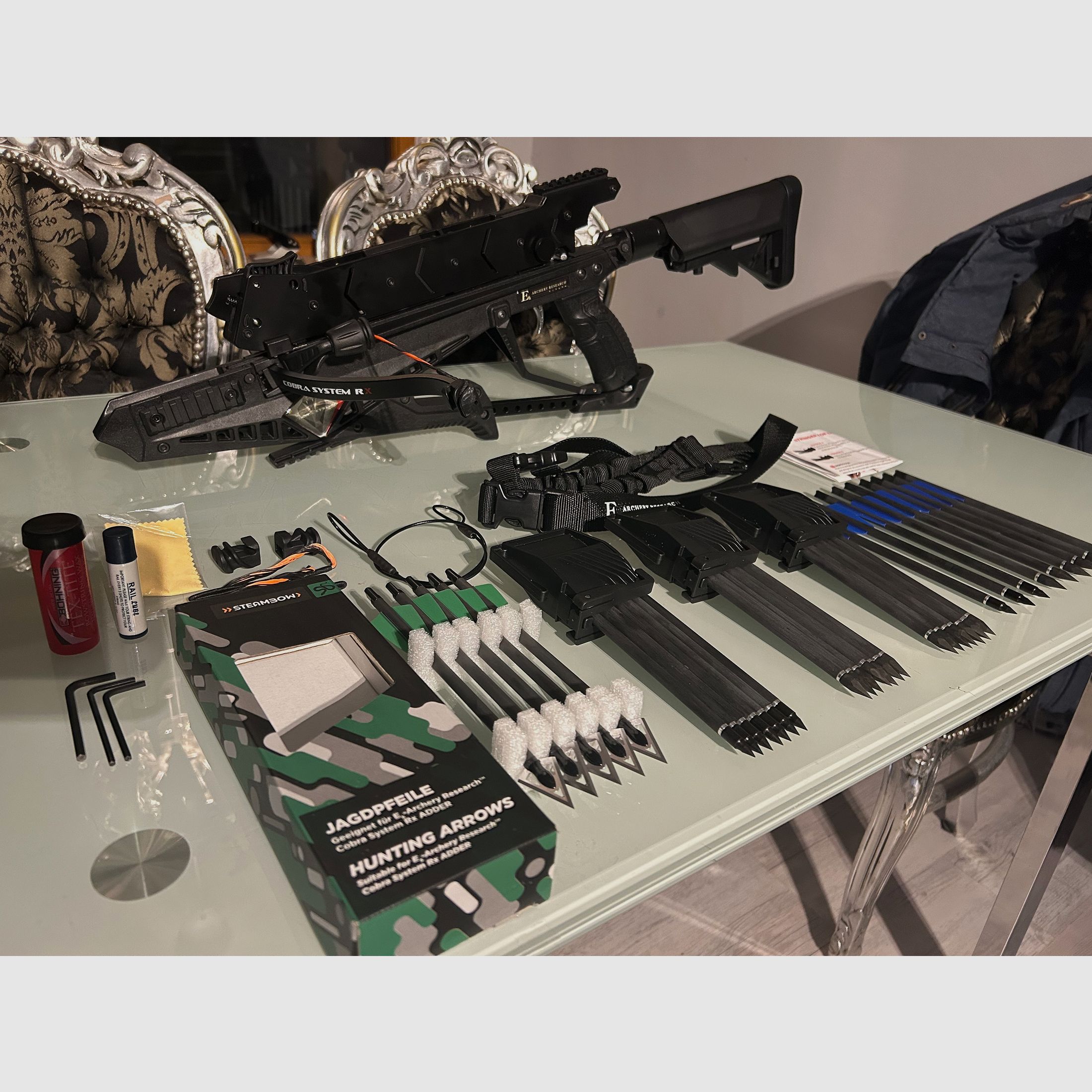 Cobra Adder R9 mit 130lbs System RX Wurfarm mit viel Zubehör