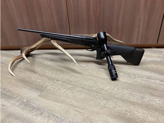 Blaser	 R8 Ultimate, mit Blaser B2 2,5-15x56, Kurzlauf