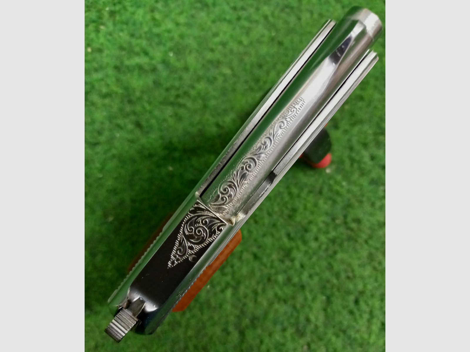Grawerowany pistolet 6,35mmBrowning Renato Gamba