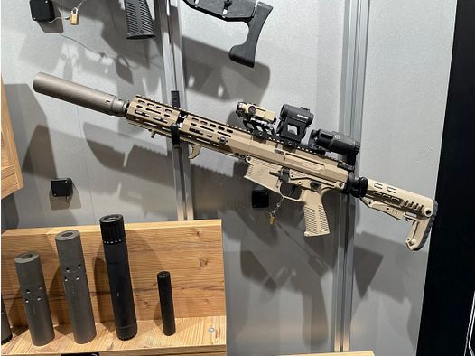 B&T Fucile semiautomatico SPC223 Match (420mm) Edizione speciale "Coyote Tan