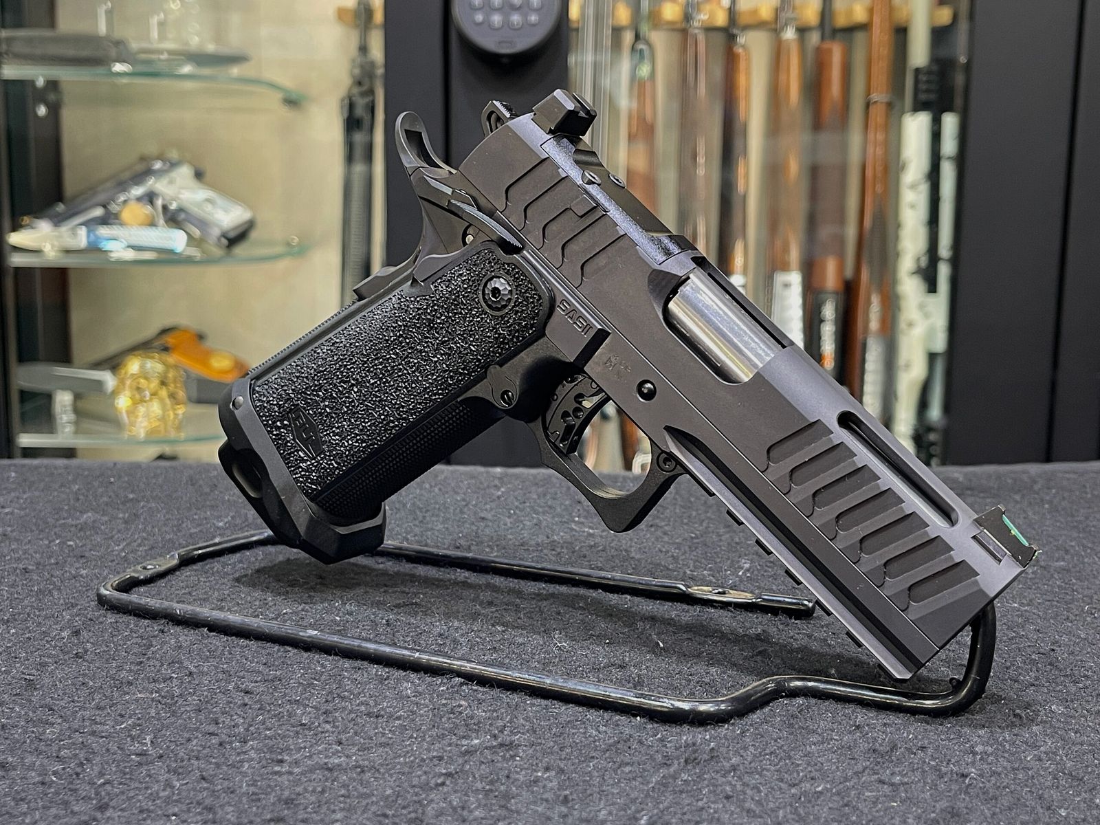 BUL ARMORY TAC 9, afbeelding 11 van 15