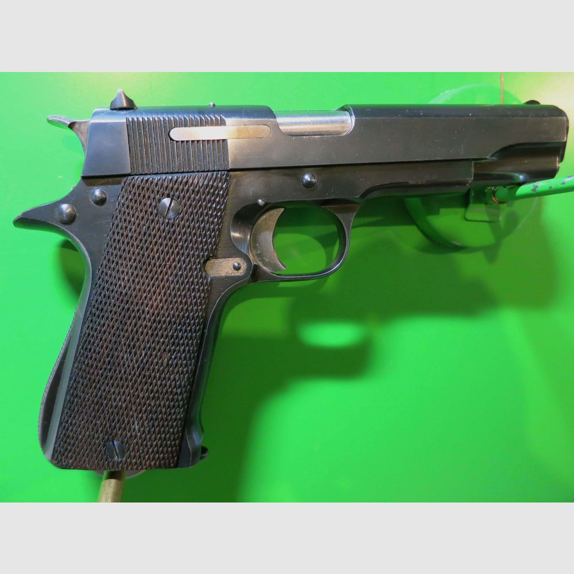 Star Firearms B.Echeverria – Halbautomatische Pistole  Modell B; 9 mm; LPN   #42-