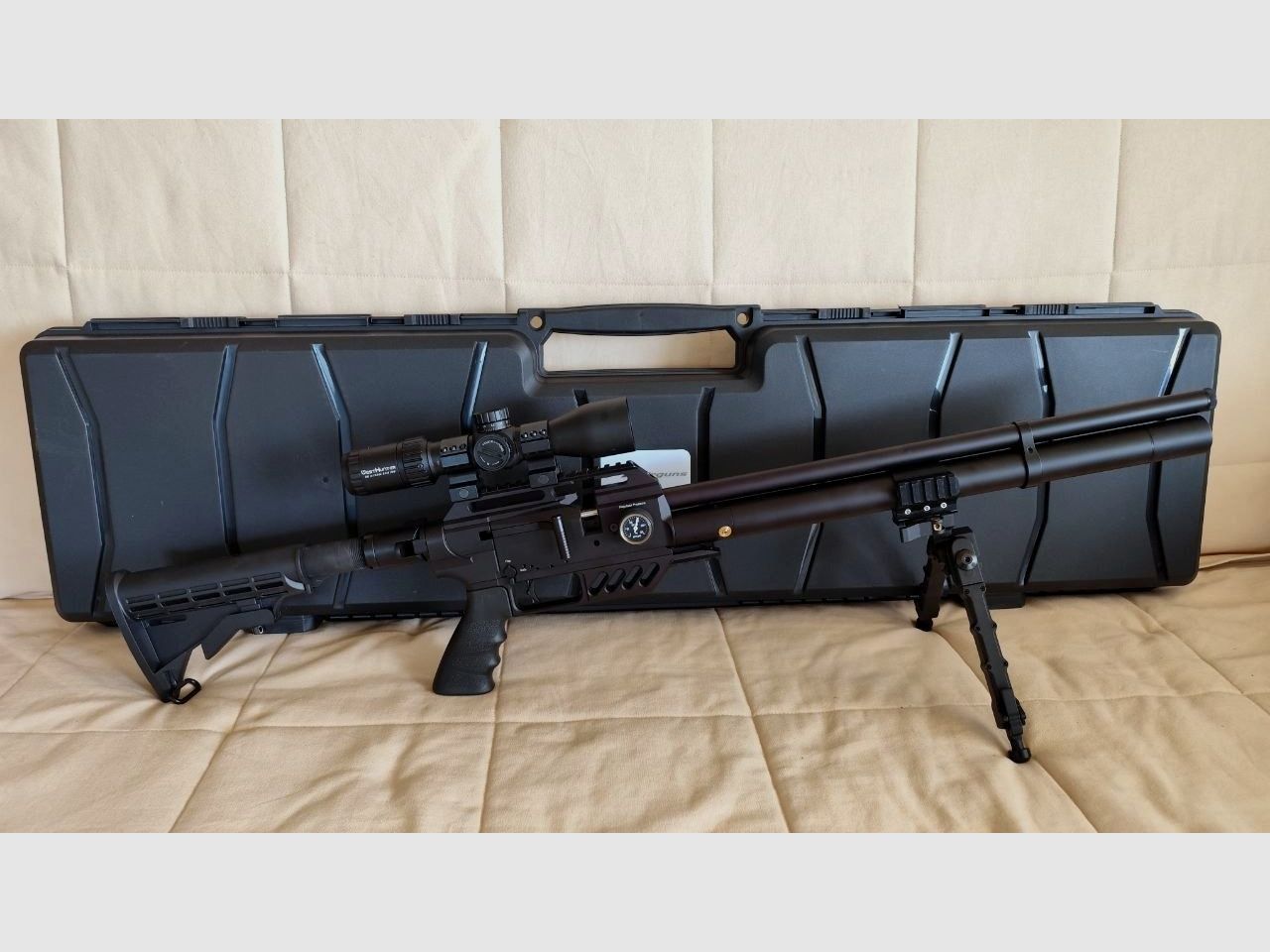 FX Dreamline Tactical im Kaliber 7,62 (30), 7,5 Joule, mit Zielfernrohr Westhunter HD 3-12x44 FFP