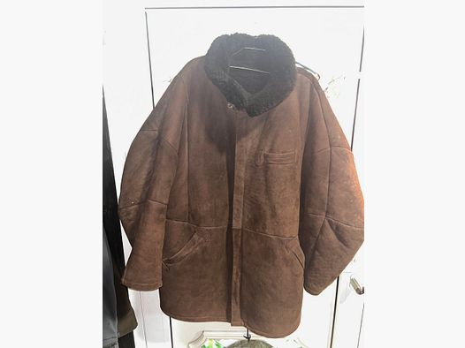 Ansitzanzug Lammfell Leder Maßanfertigung 4XL