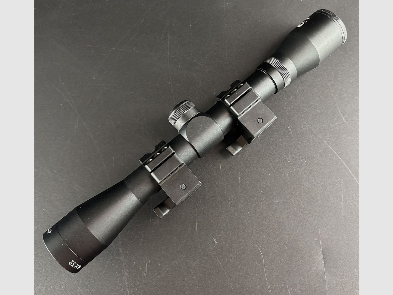 Exposant FOCUS In Sight 4x32 1/4 MOA Réticule 4A 108160-3 Lunette de tir