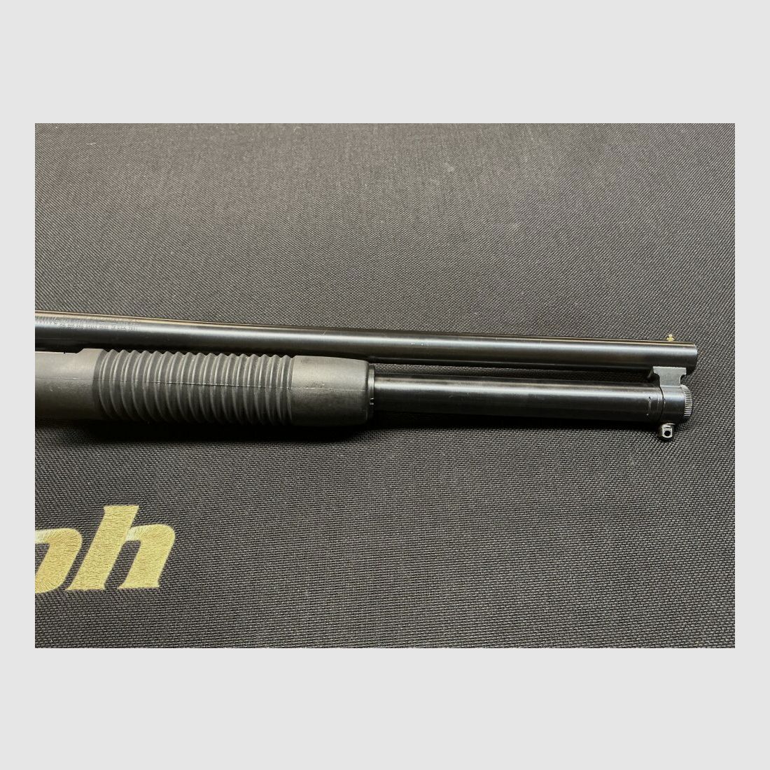 Mossberg Ohne 12/76