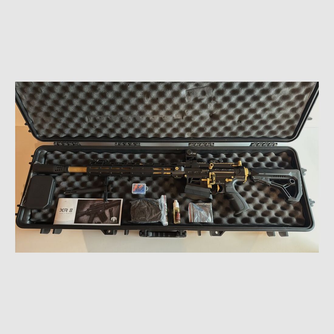 Huglu HUGLU SF GEWEER XR-8 PRO incl. Sight Mark Red Dot 12/76