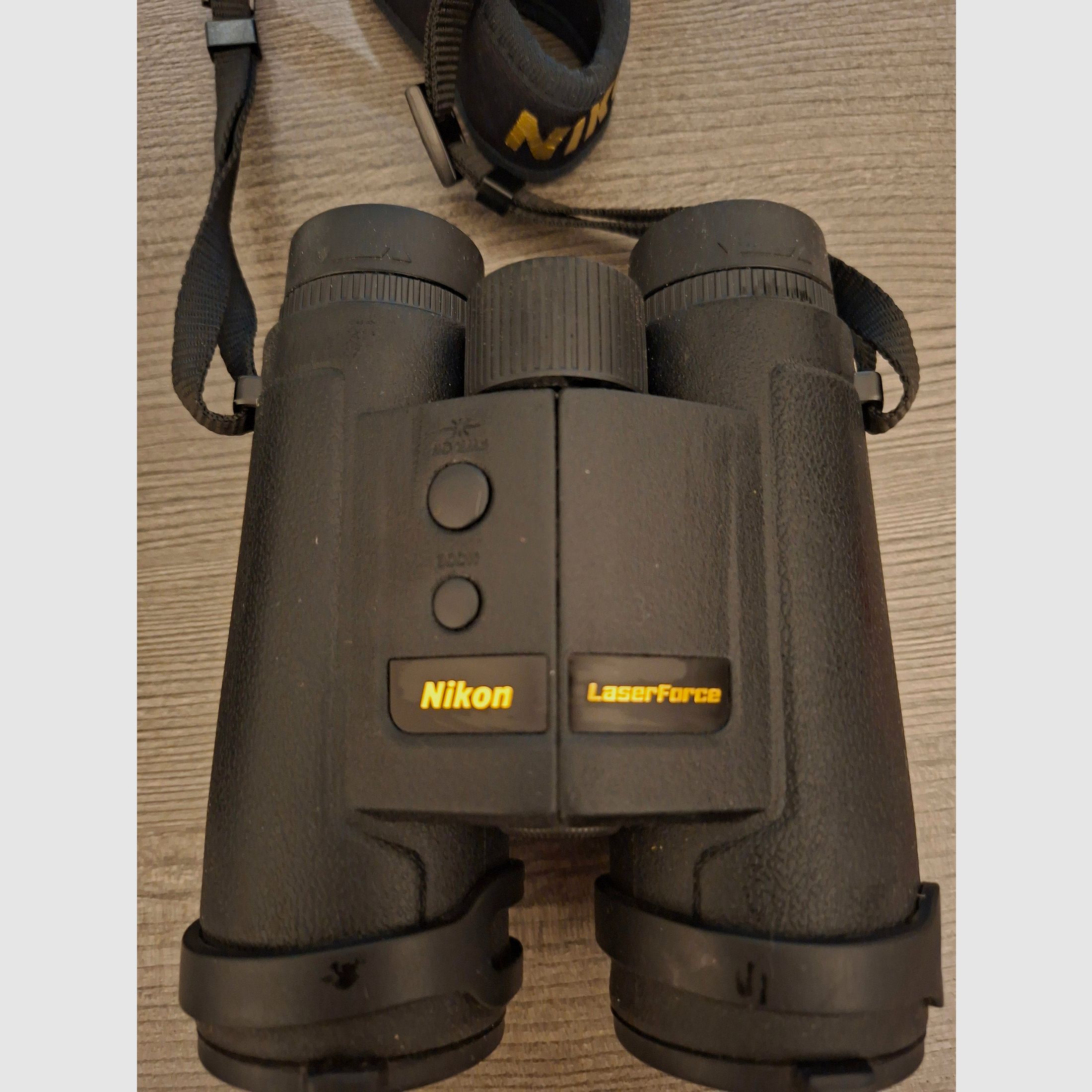 Nikon Laser Force 10x42, misuratore di distanza, binocolo, come nuovo, 