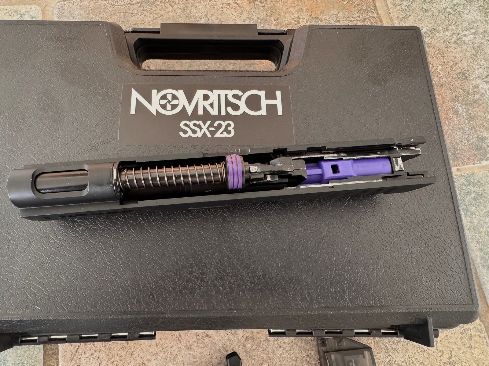 Novritsch SSP1 Softair Pistole mit Zubehör 