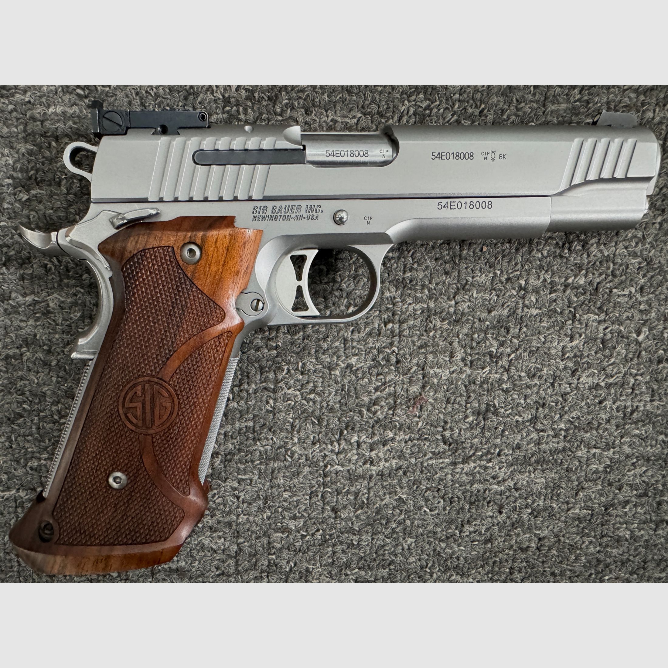 SigSauer 1911 Match Elite - 9mm Luger, image 2 of 11