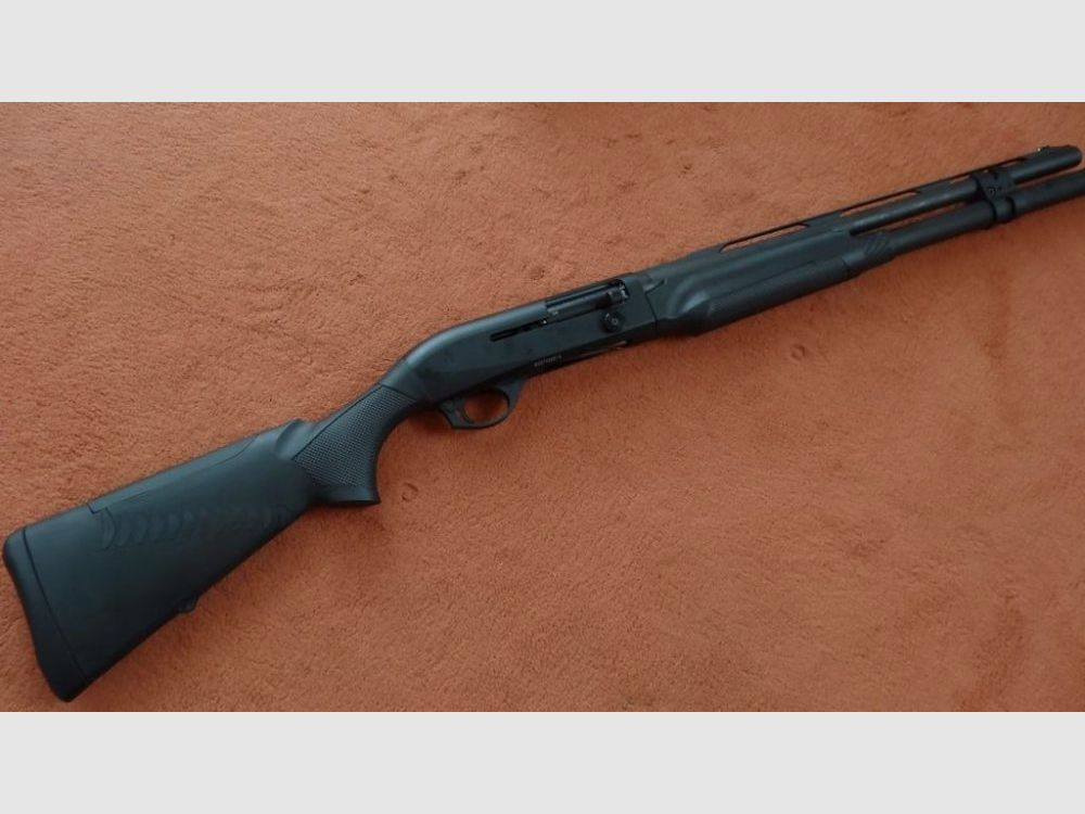 Benelli zelfladende shotgun M2 IPSC kal. 12/76 M2 IPSC kal. 12/76