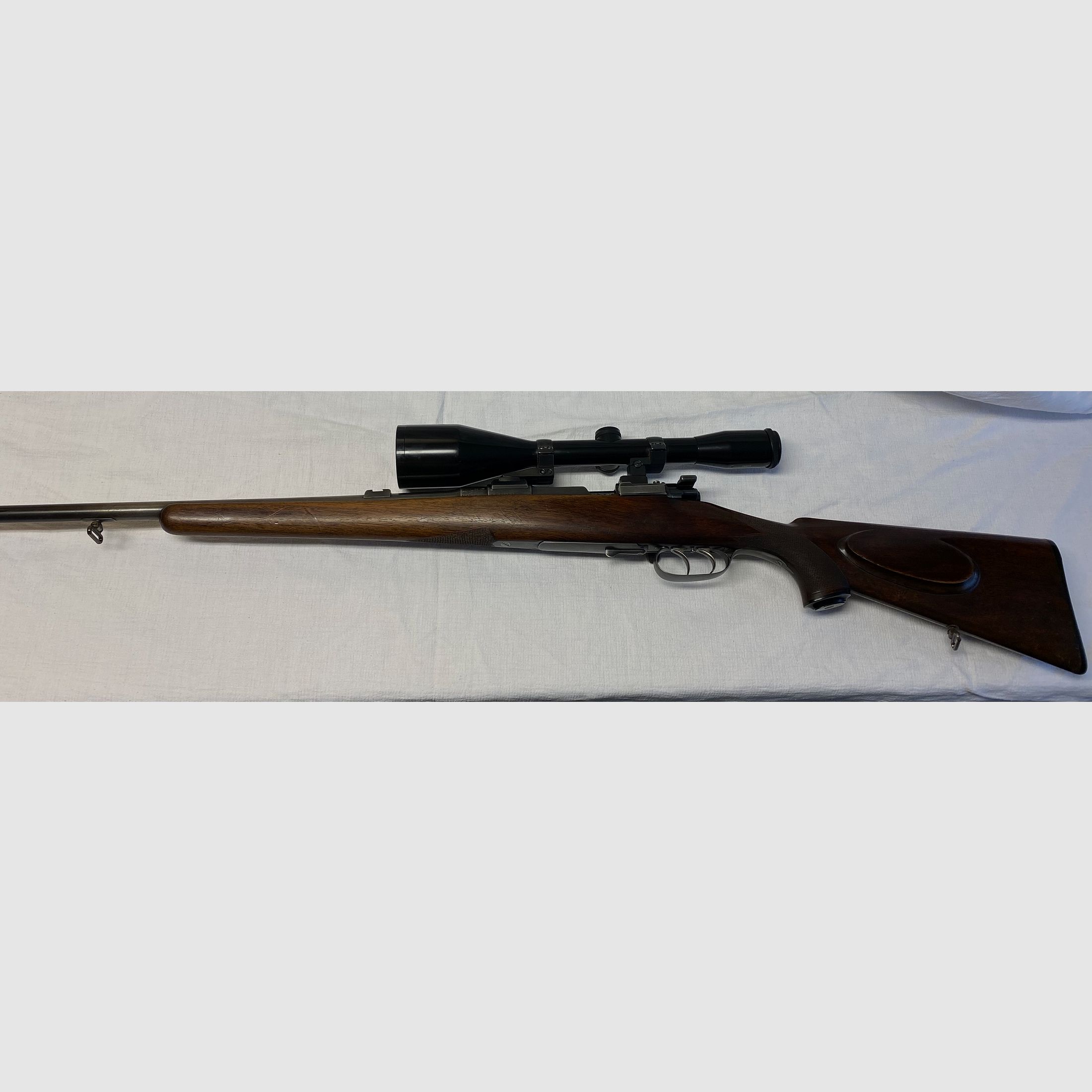 Ferlacher Repetierbüchse 8x57 IS, Repetierer, Repetiergewehr mit Mündungsgewinde f. Schalldämpfer, Zielfernglas 8x56, Neubeschuss 2021