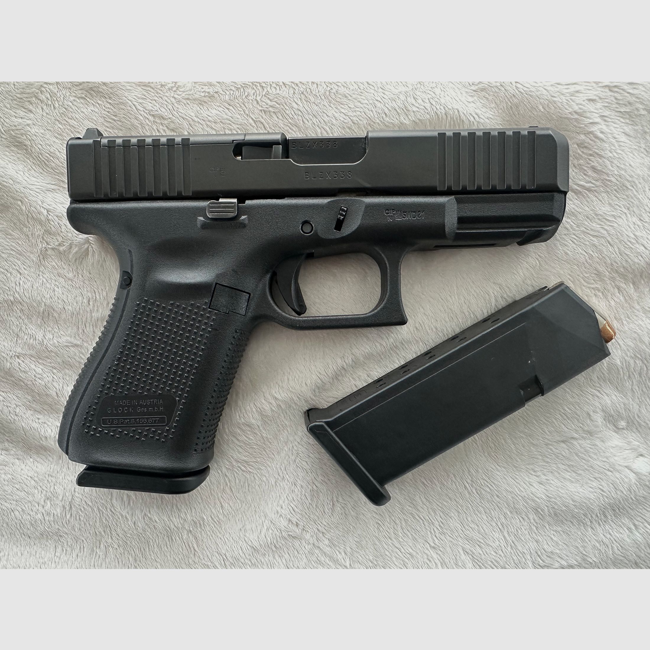 Glock 23 in .40 S&W - eine der letzten Gen 3 aus 2009 - Kaum gebraucht - fast NEUWERTIG !