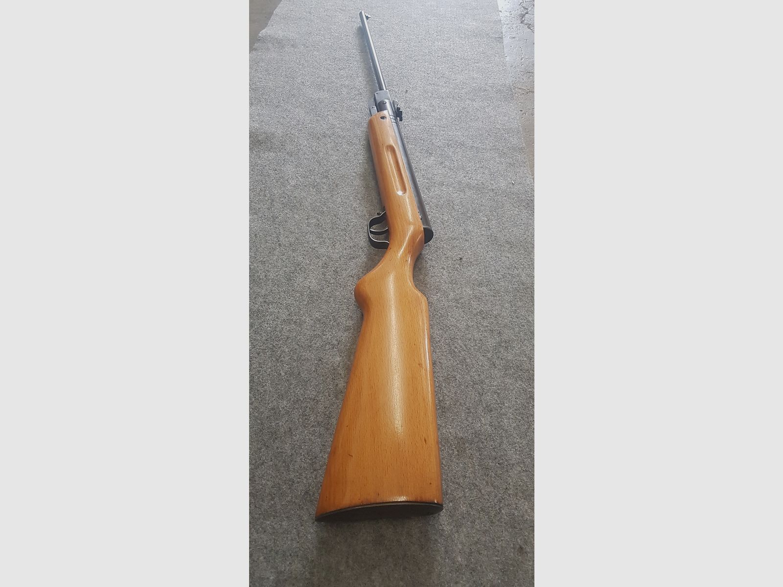 Seitlich verschraubt !!!  Seltene Ausführung  schönes Haenel Mod.  III-284   III 284 cal. 4,5mm Diabolo