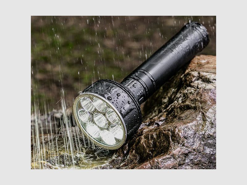 Projecteur LED SAINT TORCH 31, 20 000 lumens (y compris batterie), image 11 sur 12