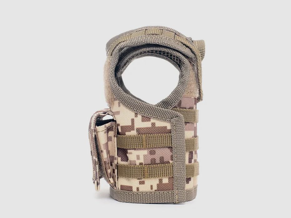 Mini Tactical Schutzweste mit Fronttaschen für Bierflasche / Weinflasche / Thermosflasche - Digital-Desert