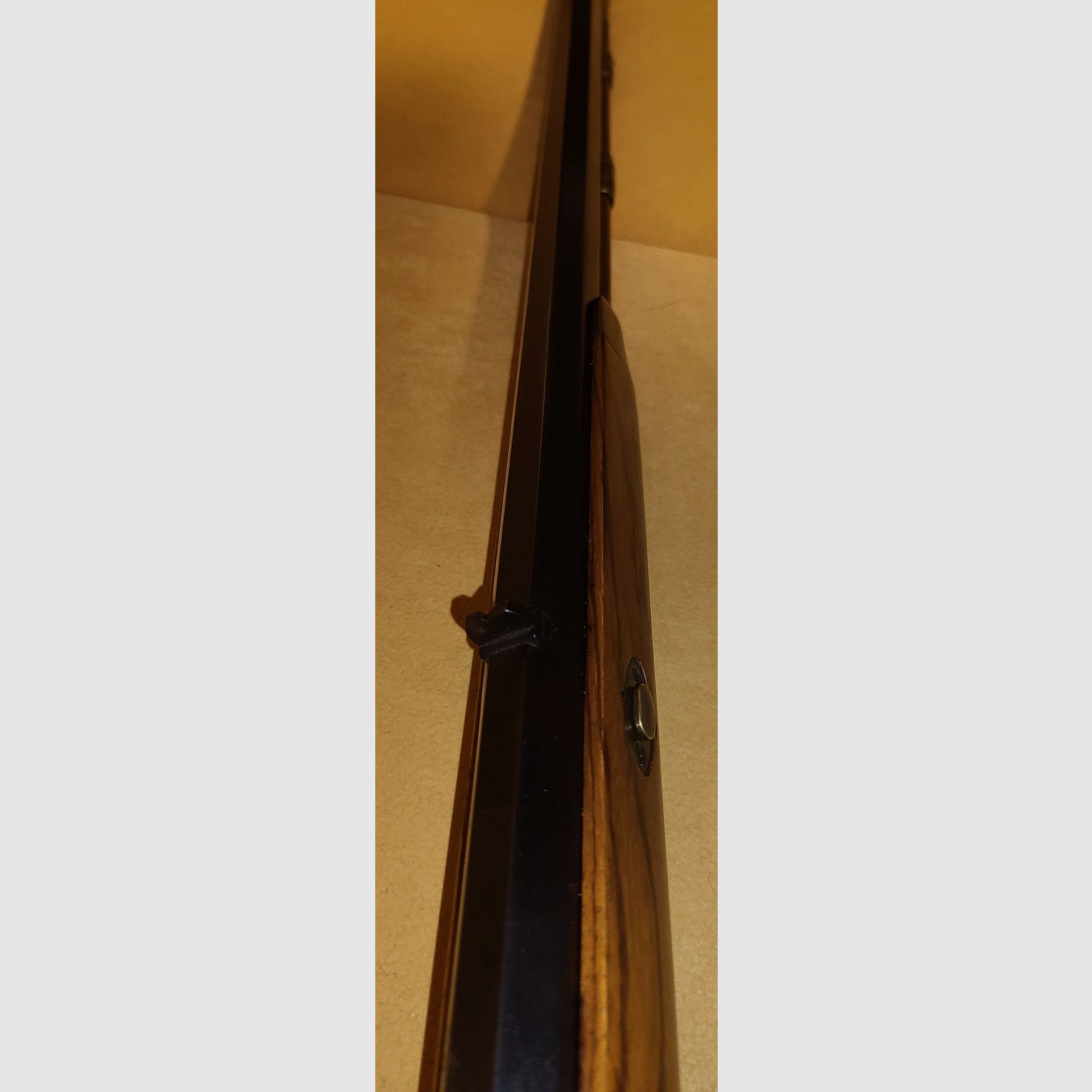 1x FUCILE A PERCUSSIONE / cal. 45 / AH / MARRONE NOCE / CASTAGNO /139936 / POLVERE NERA SCHWARZPULVER / CALCIO IN LEGNO / OTTIME CONDIZIONI