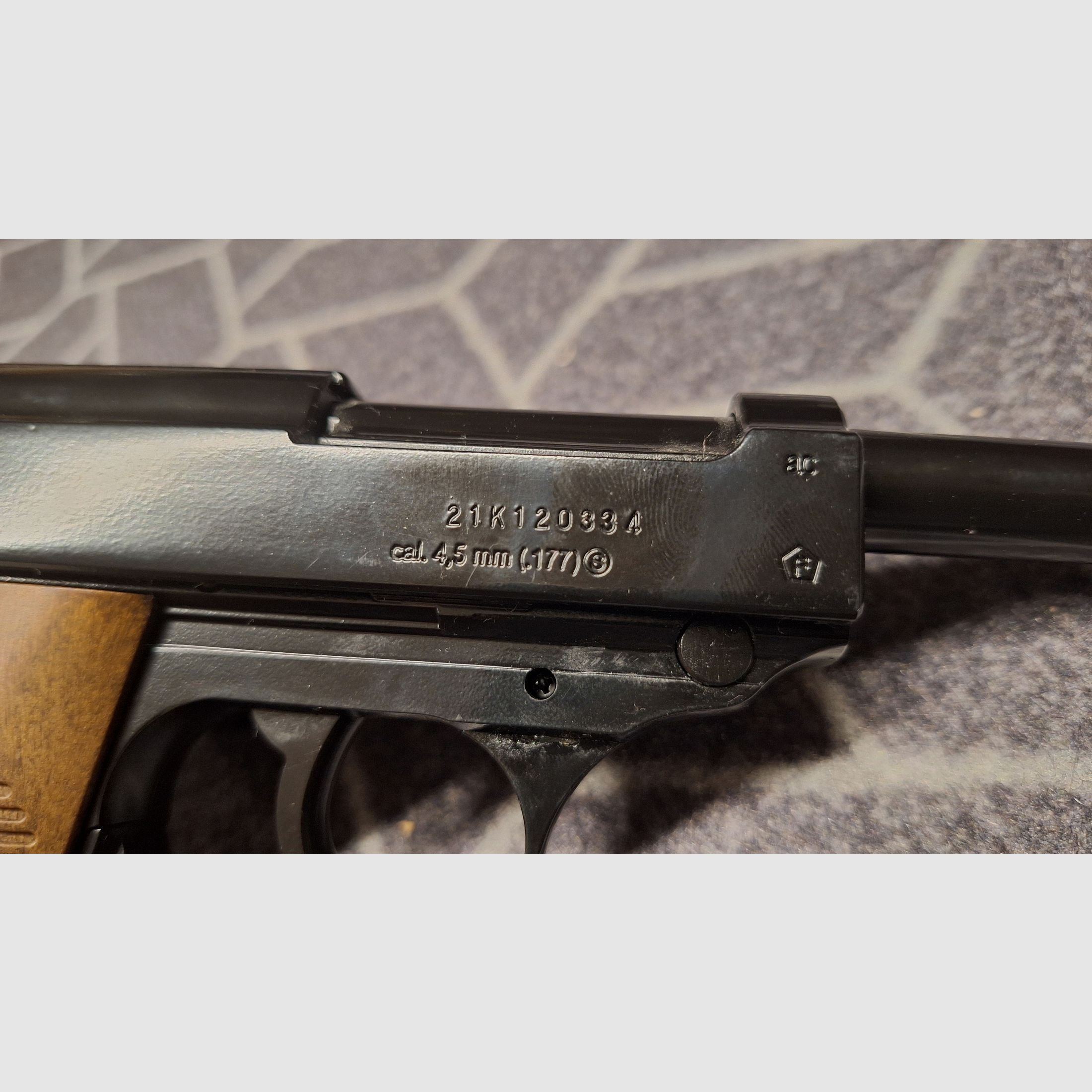 Walther P38 - 4,5 mm Stahl BB Blow Back Co2-Pistole NEU!