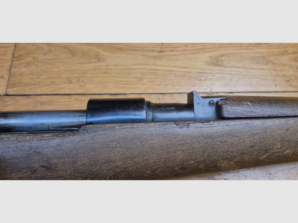 Sehr schöner Kavallerie-Muskete oder Moschetto da Cavalleria Carcano Modell 1938 – Arsenal von Gardone V.T. – Kal. 6,5×52 – Integrierte Klappbayonett – Gewehrriemen – Waffe von 1940 – Holz in TBE – Sehr gute Mechanik und sehr schöner Lauf – TBE+/TBE++, Bild 6 von 28