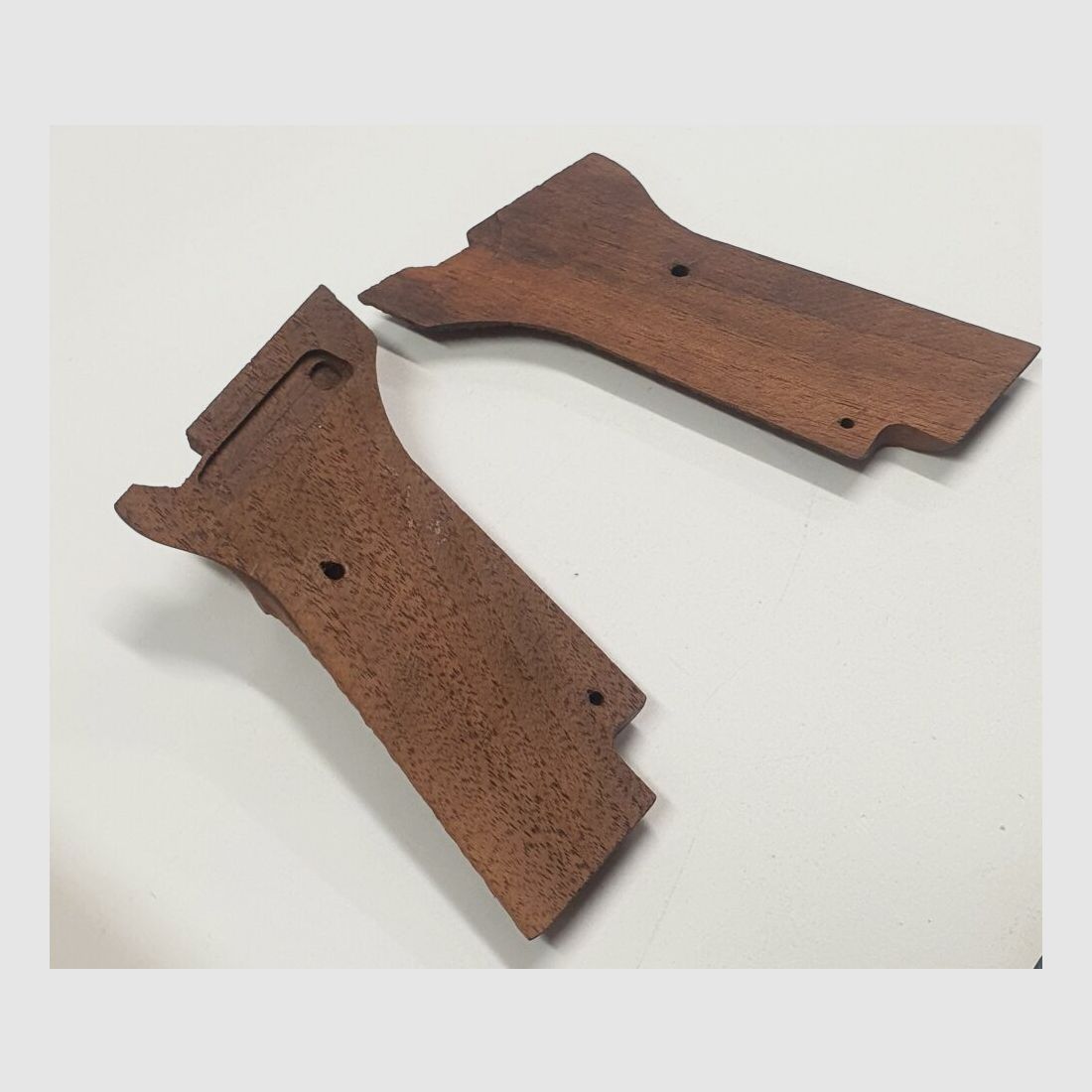 Plaquettes FN High Standard .22lr, bois