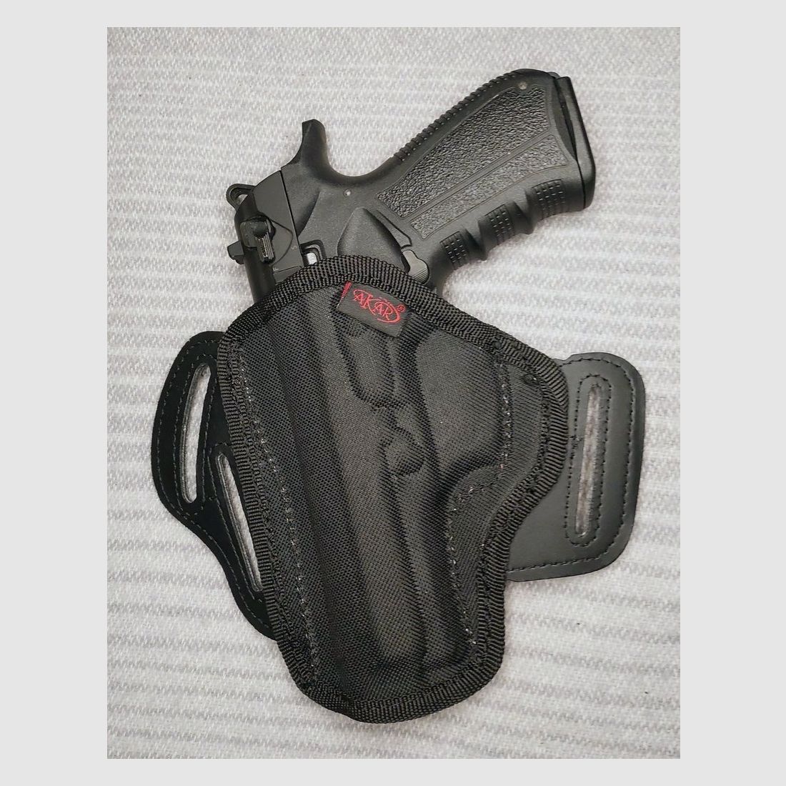 Zoraki 918 9mm P.A.K. zwart (PTB 1024) met twee magazijnen (1x18 - 1x25) en een nieuw First Strike Cordura holster