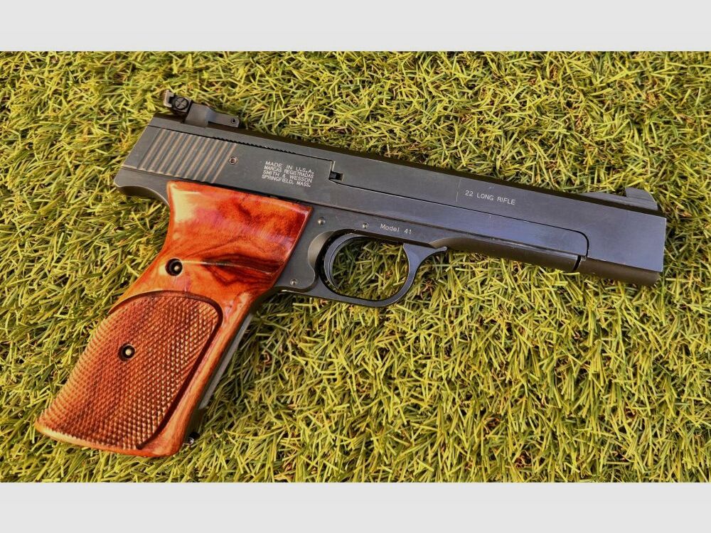 Smith & Wesson Model 41 .22lr